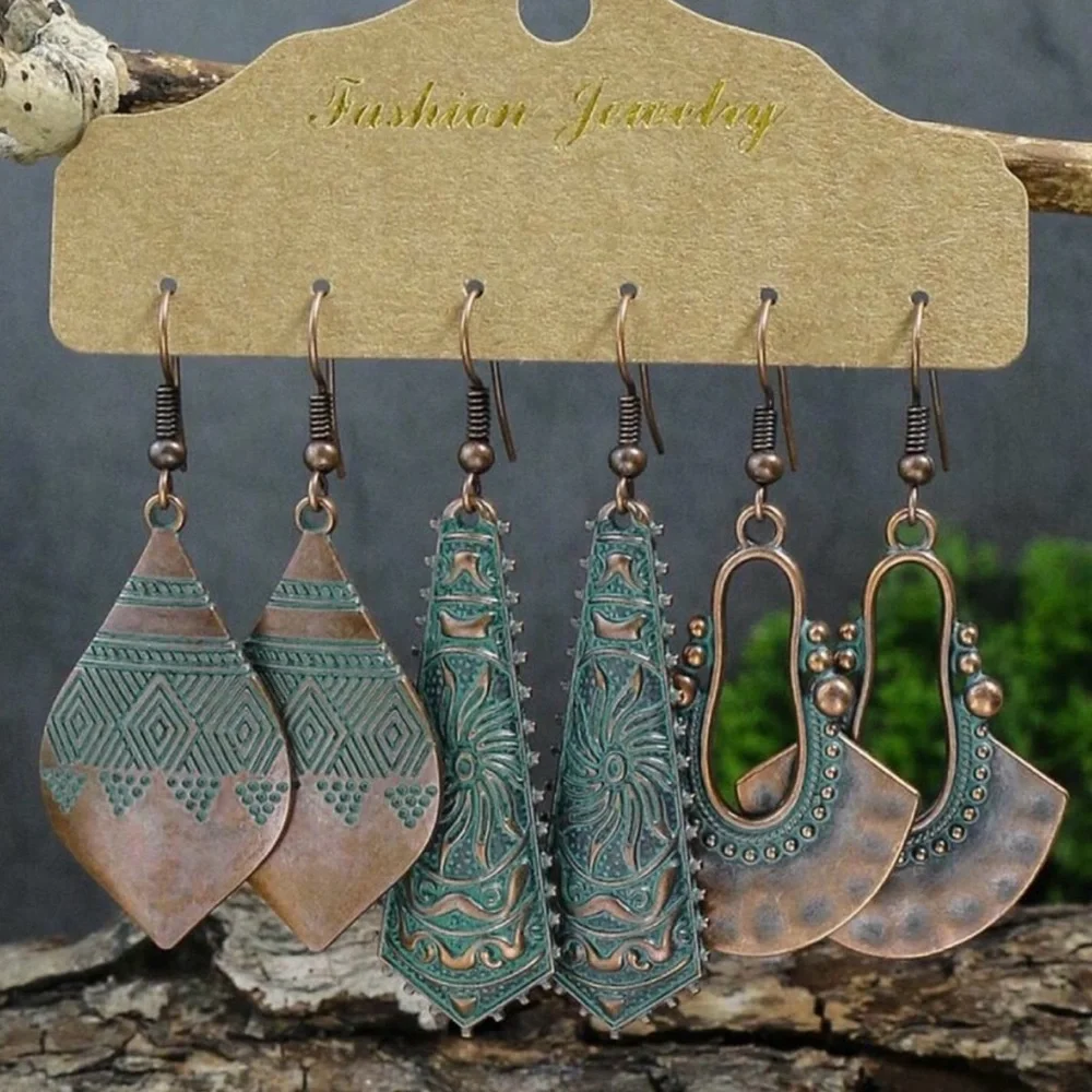 Antique Bronze Elegant Copper and Turquoise Earrings 🌟HOST PICK🌟